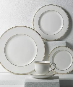 Lenox Federal Gold™ 5-piece Place Setting