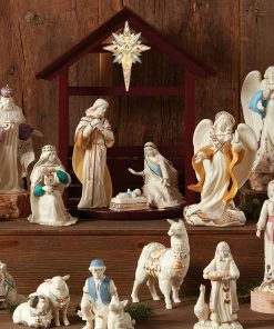 Lenox First Blessing Nativity™ Wood Créche