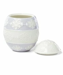 Lenox Easter Eyelet Candle Home Décor