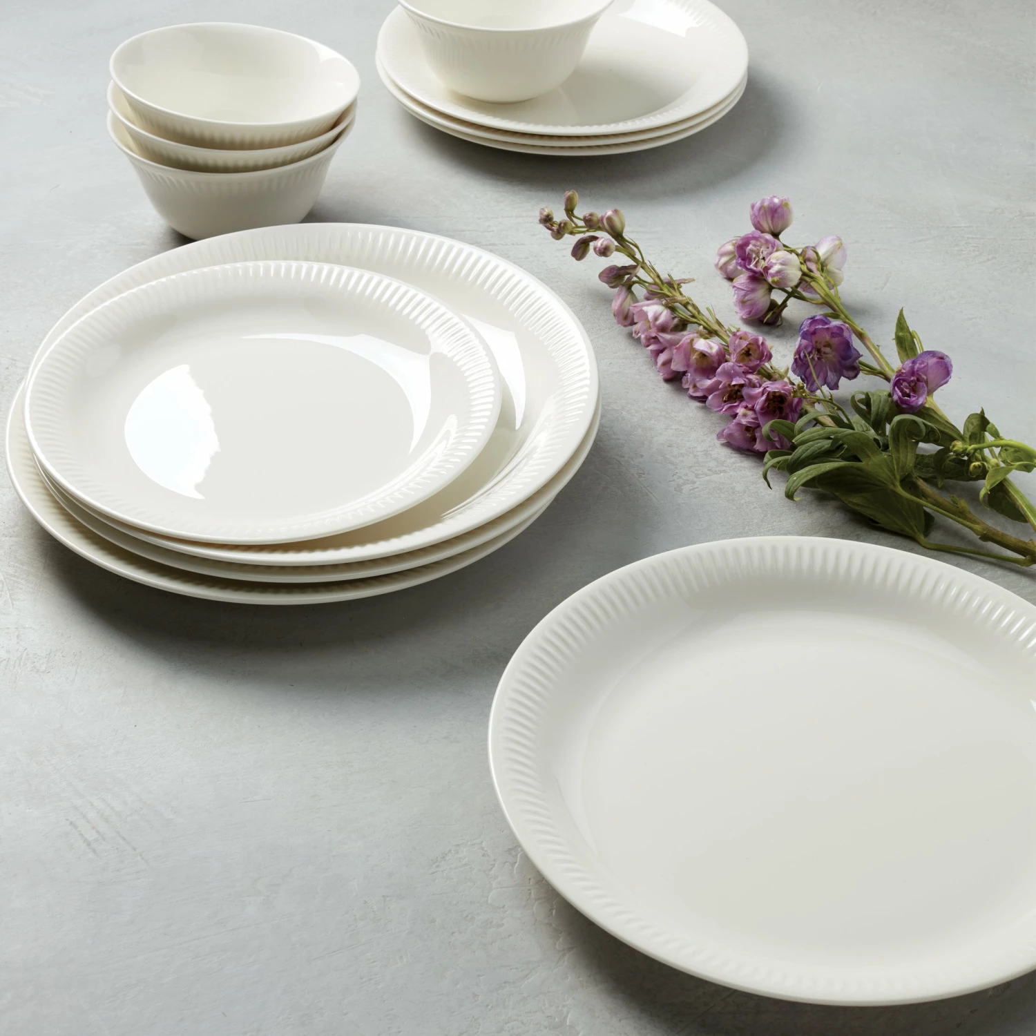Lenox Profile White Porcelain 4-Piece Dinner Plate Set Dinnerware