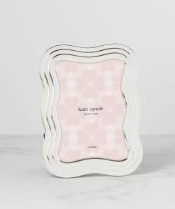 Kate Spade South Street 5" X 7" Silver Wavy Frame