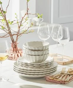 Lenox French Perle Scallop 12-Piece Dinnerware Set